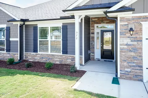 Exterior - 572 Glenkirk Pl, Garner, NC 27529 photo 2 of 9