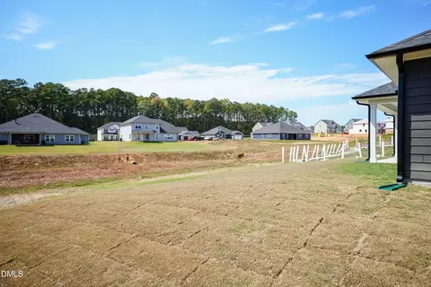 Exterior - 572 Glenkirk Pl, Garner, NC 27529 photo 7 of 9