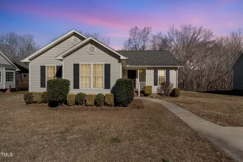 112 Mallard Creek Dr, Graham, NC 27253