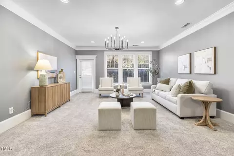 913 Portstewart Dr, Cary, NC 27519