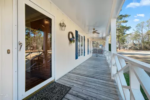 301 Laurel Dr, Smithfield, NC 27577 photo 3