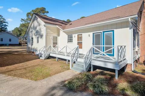 301 Laurel Dr, Smithfield, NC 27577 photo 23