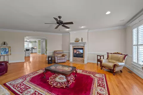 Living - 255 Dupree Rd, Willow Spring, NC 27592 photo 2 of 3