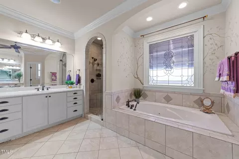 Bath - 255 Dupree Rd, Willow Spring, NC 27592 photo 4 of 10