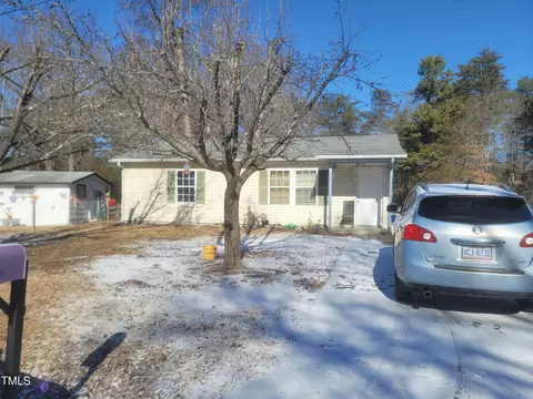 903 N Park Rd, Burlington, NC 27217