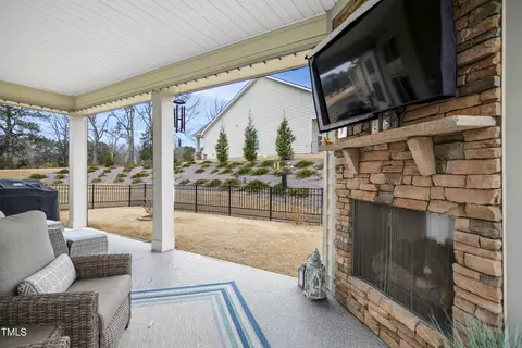 Exterior - 1318 Mascoma Dr, Apex, NC 27502 photo 4 of 7