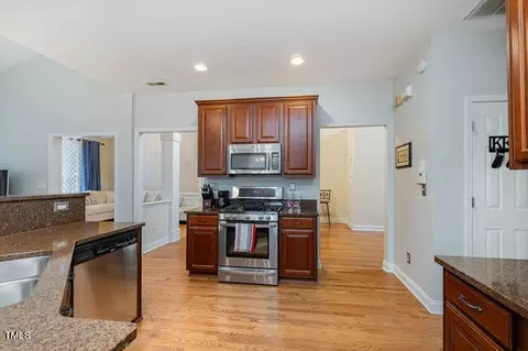 6 Montcrest Dr, Durham, NC 27713 photo 8