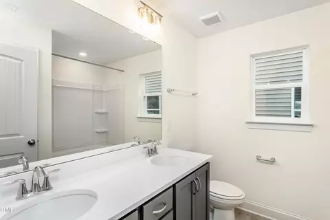Bath - 19 Grassland Dr, Garner, NC 27529 photo 3 of 3
