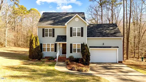 108 Doe Cir, Selma, NC 27576