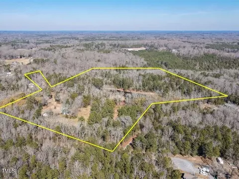 220 Garner Britt Dr, Robbins, NC 27325