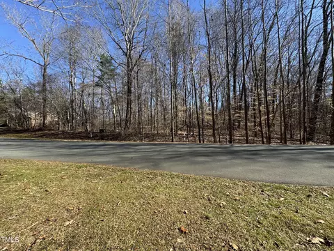 2806 Creek Point Rd, Graham, NC 27253