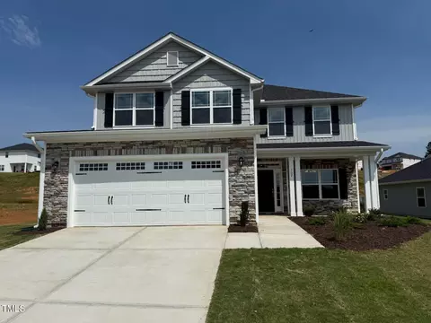 107 Northwood Dr, Fuquay Varina, NC 27526