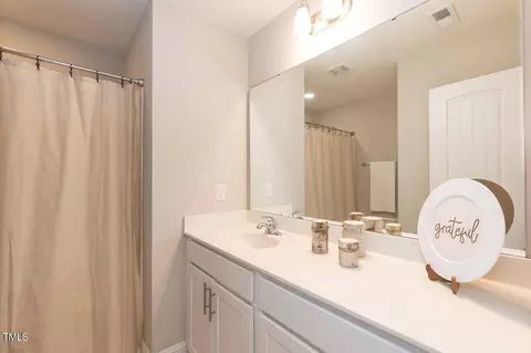Bath - 159 Wethergate Dr, Clayton, NC 27527 photo 1 of 3