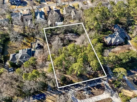 3237 Birnamwood Rd, Raleigh, NC 27607