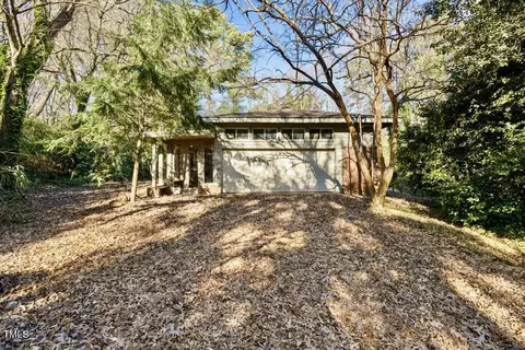 3237 Birnamwood Rd, Raleigh, NC 27607 photo 3