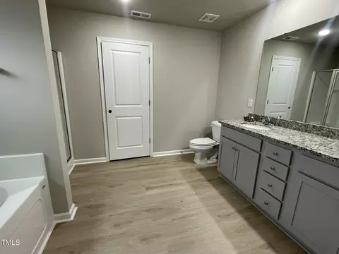 Bath - 209 Constellation Ct, Benson, NC 27504 photo 5 of 5