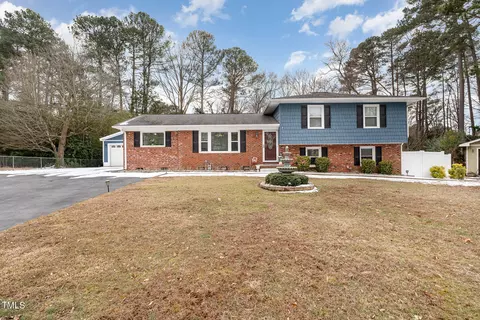 1012 Maple Ave, Apex, NC 27502