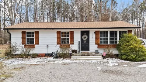 470 Thomas Rd, Henderson, NC 27537