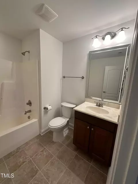 Bath - 166 Easy Wind Ln, Garner, NC 27529 photo 3 of 3