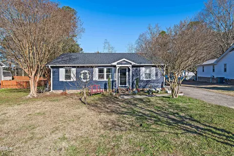 269 Cedar Dr, Zebulon, NC 27597