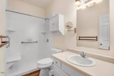 200 N Sumner St, Selma, NC 27576 photo 24