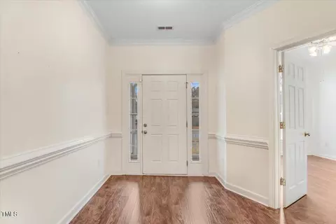 200 N Sumner St, Selma, NC 27576 photo 3