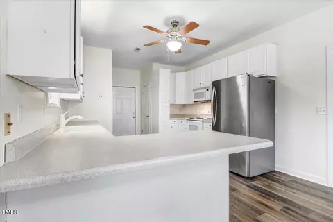 200 N Sumner St, Selma, NC 27576 photo 11