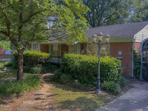 2612 Academy St, Sanford, NC 27332