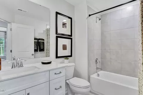 Bath - 2107 Lambert Rd #64, Cary, NC 27519 photo 9 of 10