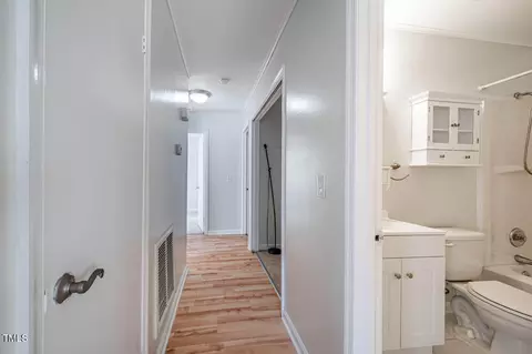 Entry Way - 5108 Mccormick Rd, Durham, NC 27713 photo 1 of 1