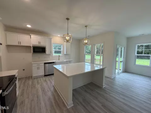 165 Tuskeegee Dr, Smithfield, NC 27577 photo 4