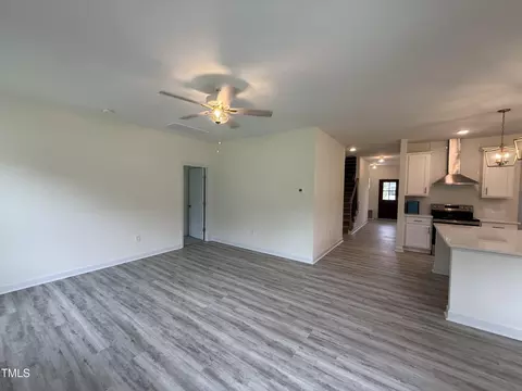 165 Tuskeegee Dr, Smithfield, NC 27577 photo 5