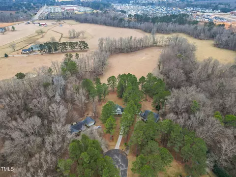 7212 Birch Field St, Willow Spring, NC 27592