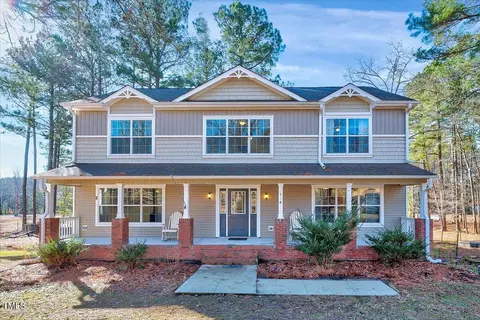 134 E Silver Belle Dr, Zebulon, NC 27597
