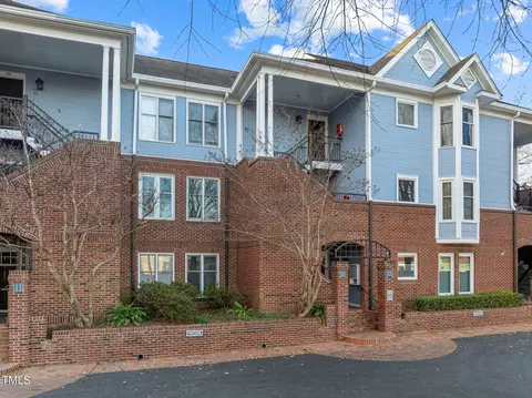 243 New Bern Pl #301, Raleigh, NC 27601