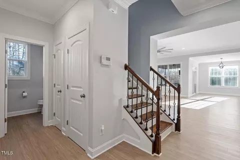 Entry Way - 512 Nightingale Ct, Wake Forest, NC 27587 photo 4 of 13