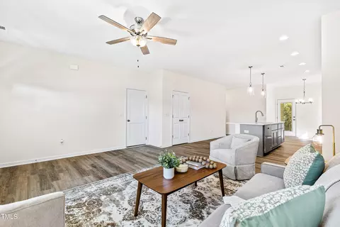 435 Iris Bryant Rd, Dunn, NC 28334 photo 4