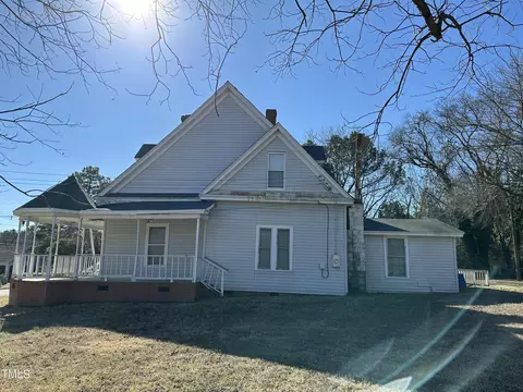 802 Elm St, Weldon, NC 27890 photo 4