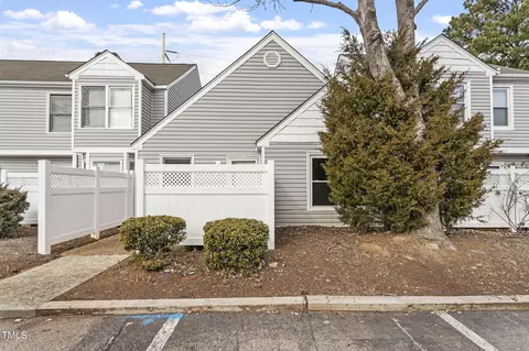 5116 La Sombre Dr, Raleigh, NC 27616