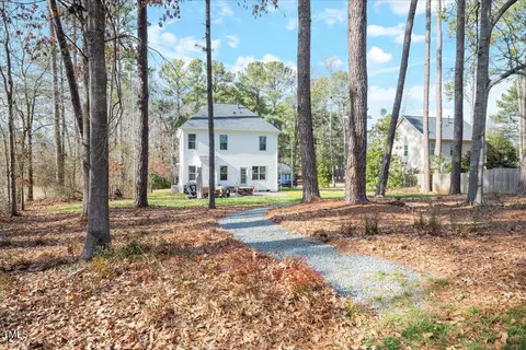1403 Pineview Dr, Garner, NC 27529 photo 24