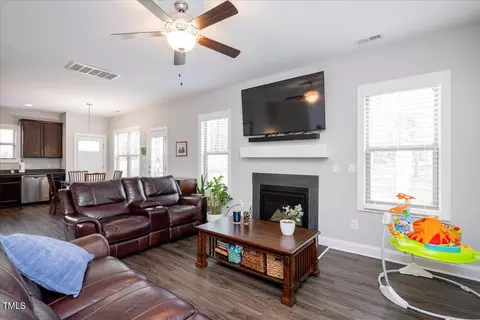 1403 Pineview Dr, Garner, NC 27529 photo 6