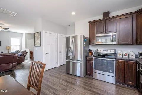 1403 Pineview Dr, Garner, NC 27529 photo 13
