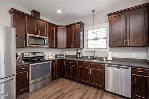 1403 Pineview Dr, Garner, NC 27529 photo 11