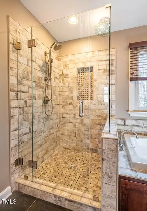 Bath - 1302 Apache Ln, Apex, NC 27502 photo 5 of 7