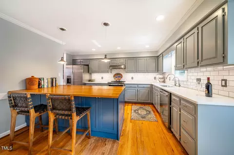 Kitchen - 1302 Apache Ln, Apex, NC 27502 photo 3 of 7