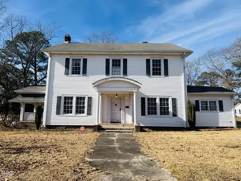 301 N Ellis Ave, Dunn, NC 28334