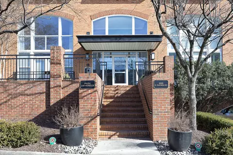 200 S Dawson St #209, Raleigh, NC 27601