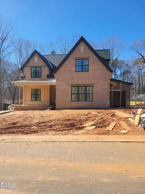 8717 Little Deer Ln, Raleigh, NC 27613