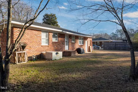 Exterior - 108 Beale St, Dunn, NC 28334 photo 7 of 8