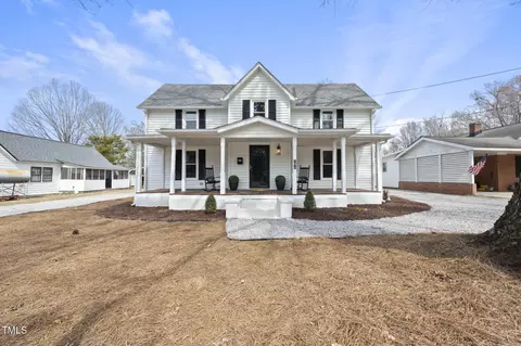 210 W Oak Ave, Wake Forest, NC 27587